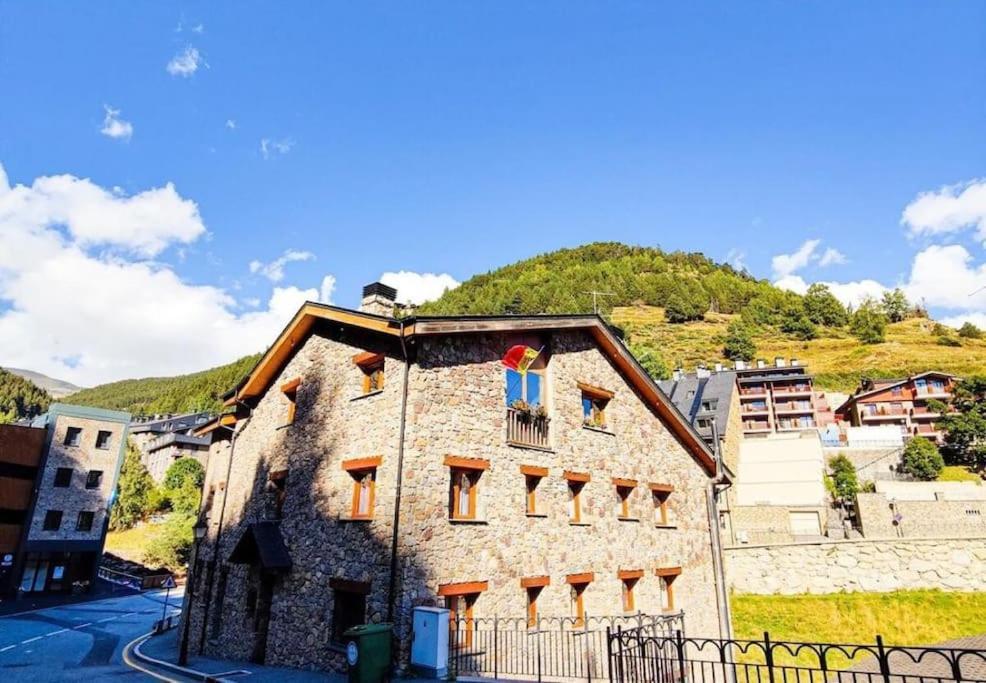 Moderno Y Rustico En Ransol 6pax L By Bonesvacances *