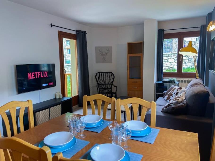 Moderno Y Rustico En Ransol 6pax L By Bonesvacances *
